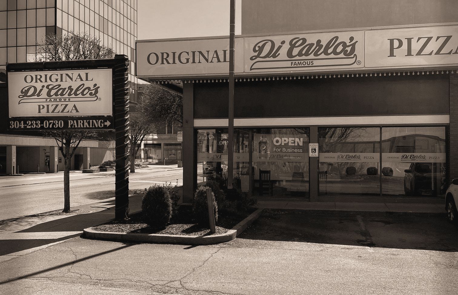 DiCarlos Pizza Wheeling WV